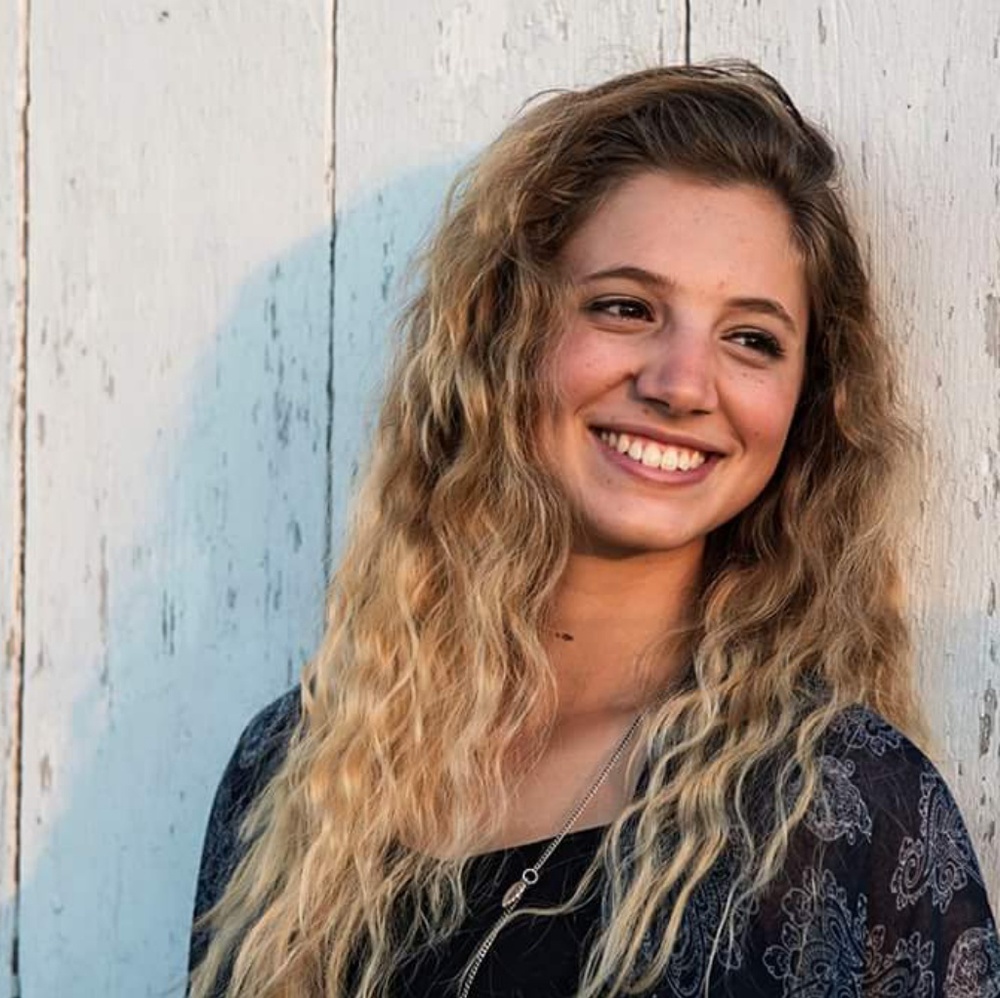 Meet your Posher, Mikaela